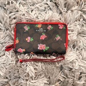 COACH Double Zip Wallet in Signature Canvas with Floral Print